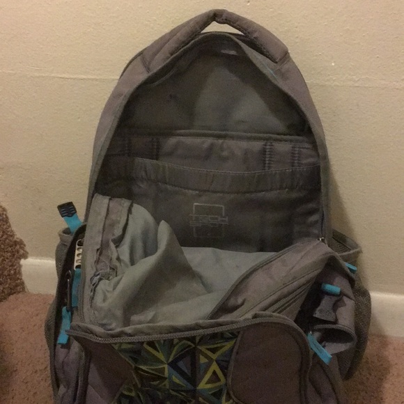 HighSierra Backpack - Picture 4 of 5